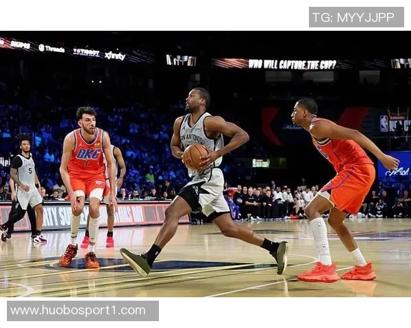 巴恩斯半场表现惨淡6投全失仅得2篮板4助攻球队遭遇困境 巴恩斯半场表现惨淡6投全失仅得2篮板4助攻球队遭遇困境