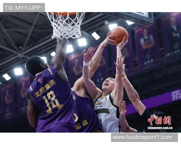 常规赛第十二场比赛开局慢热最终不敌辽宁队展现出需改进的地方 常规赛第十二场比赛开局慢热最终不敌辽宁队展现出需改进的地方