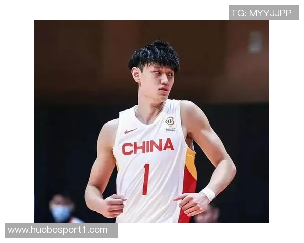 曾凡博NBA中国赛表现平平首战无出手次战坐冷板凳引关注