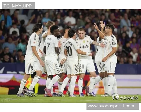 西甲9月最佳阵容揭晓巴萨五将入选姆巴佩与阿尔瓦雷斯搭档