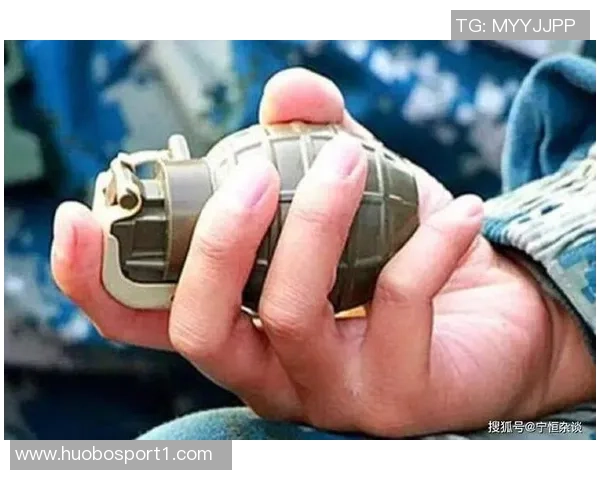 新鹏城手榴弹战术引发混乱三镇防线失误致丢关键进球 新鹏城手榴弹战术引发混乱三镇防线失误致丢关键进球